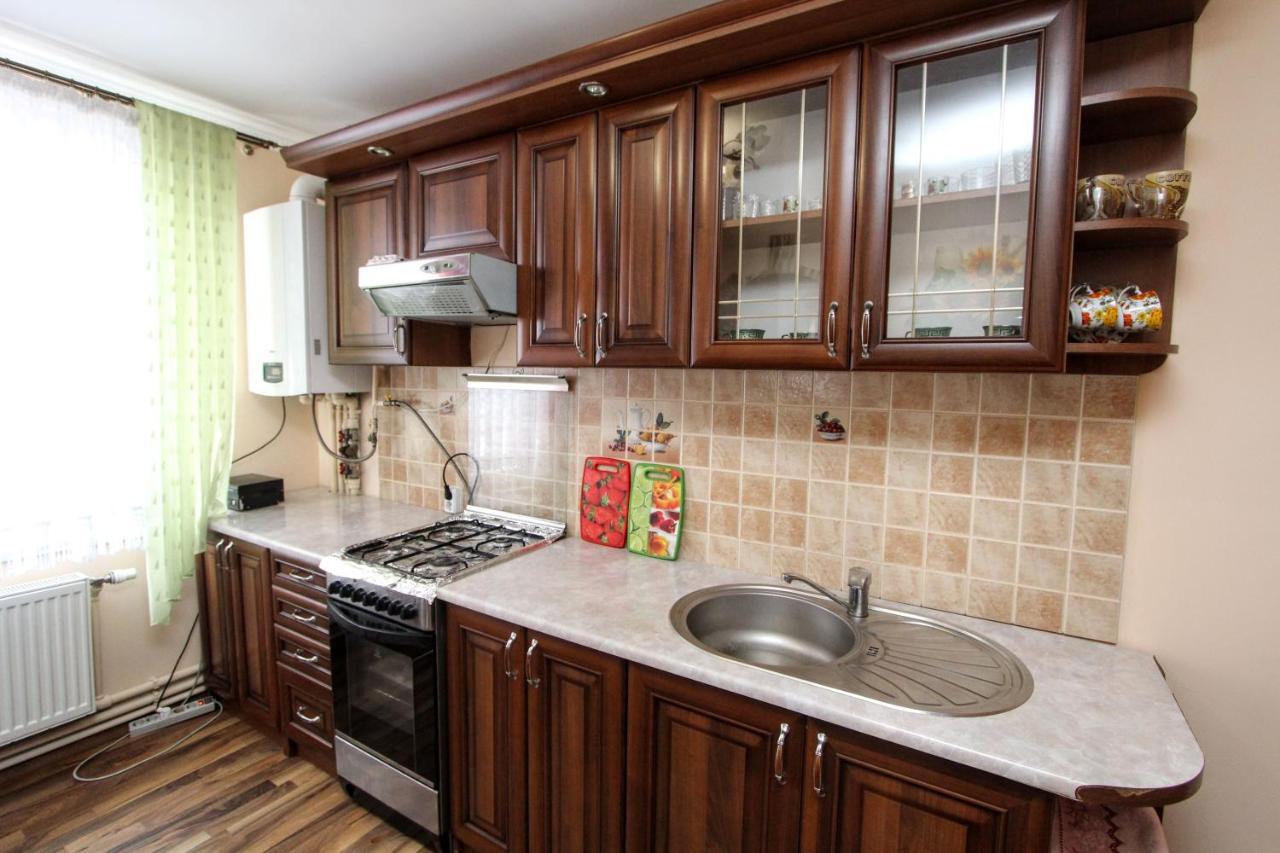 Cottage "Kliverent" ยาเรมชา ภายนอก รูปภาพ
