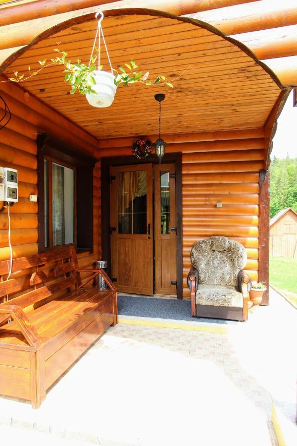 Cottage "Kliverent" ยาเรมชา ภายนอก รูปภาพ