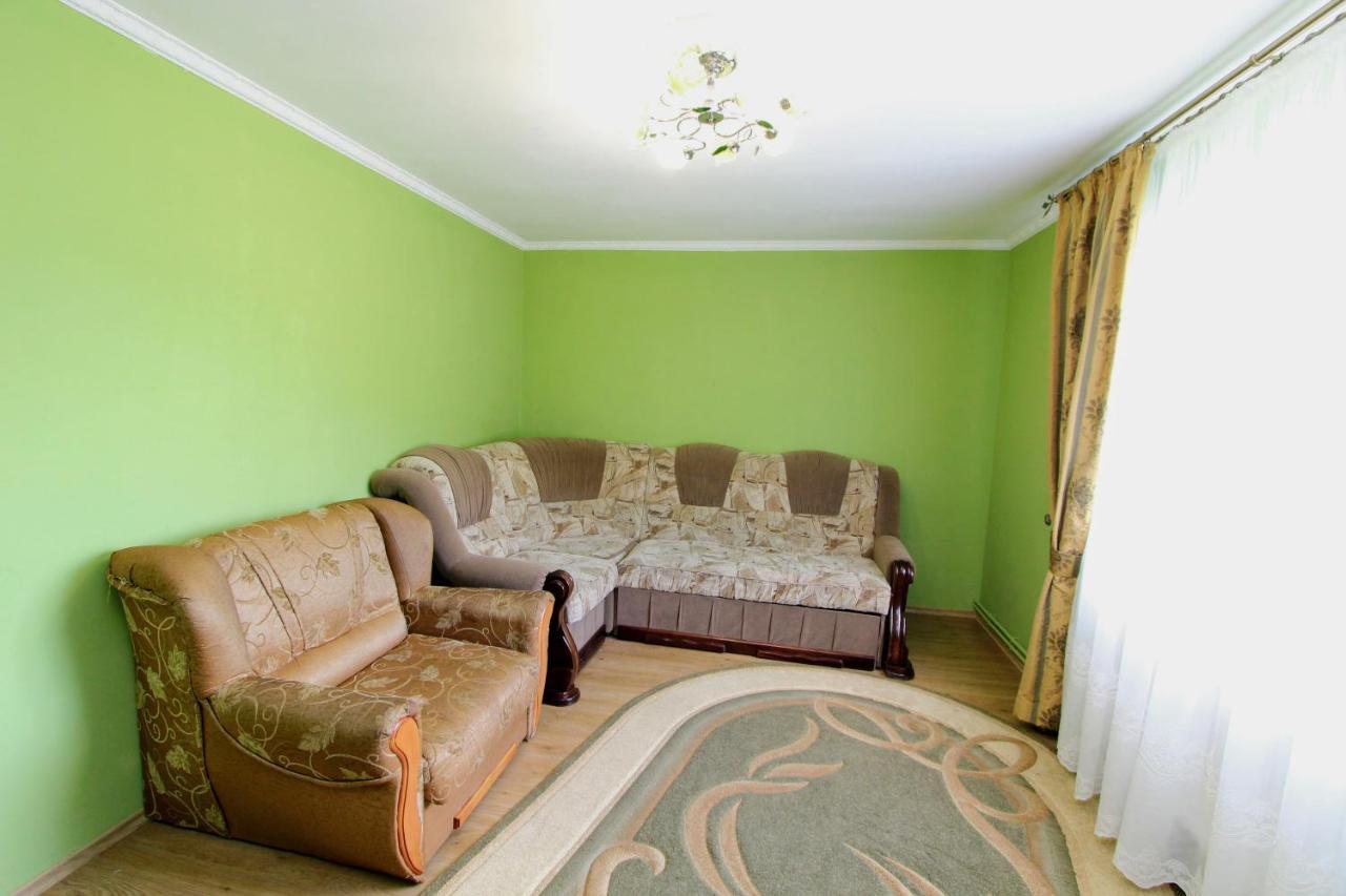 Cottage "Kliverent" ยาเรมชา ภายนอก รูปภาพ
